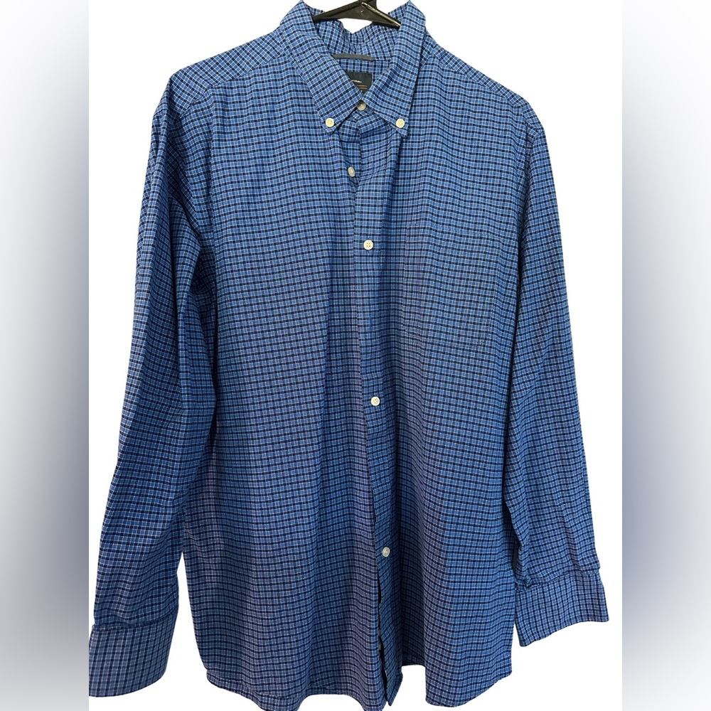 Men’s blue plaid oxford shirt